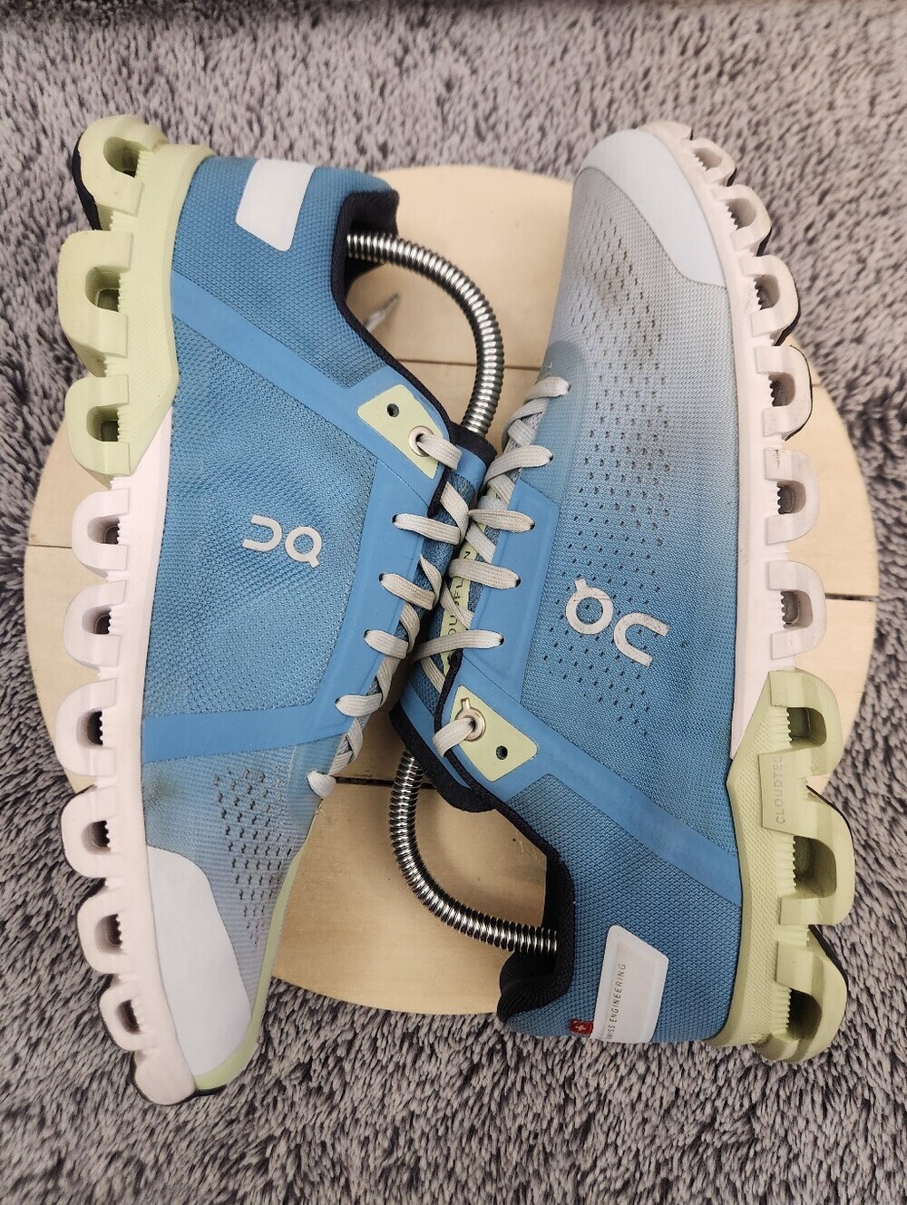 ON Running Cloudflow Women’s Size 9 Running Shoes - Picture 6 of 9